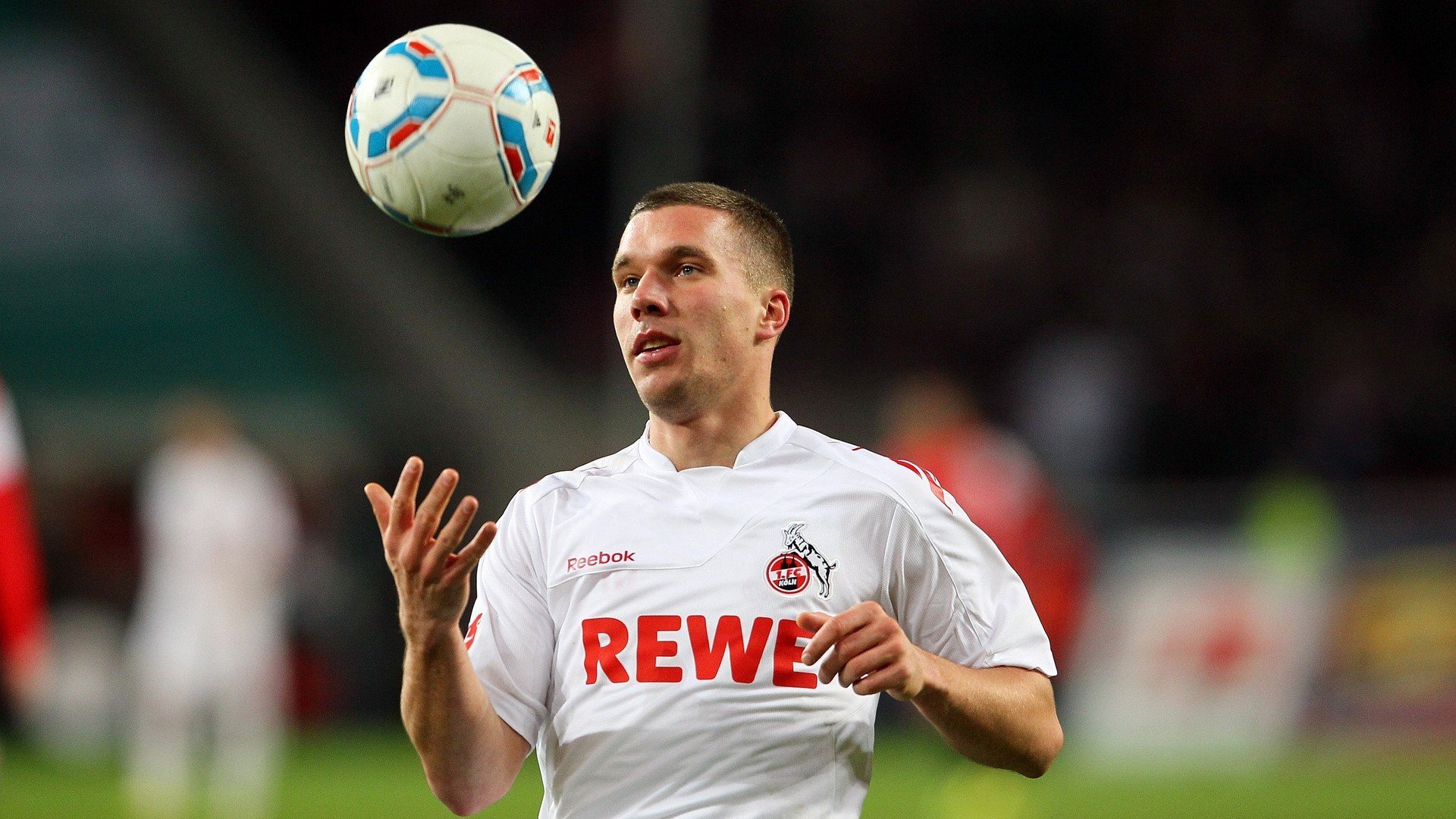 kaiyun官方网站-德甲俱乐部创新管理模式，提升运营效率，德甲俱乐部关系网